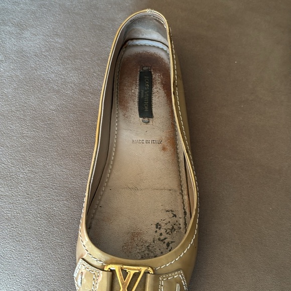 Vintage Louis Vuitton Vernis Leather Flats 37 - Picture 12 of 15